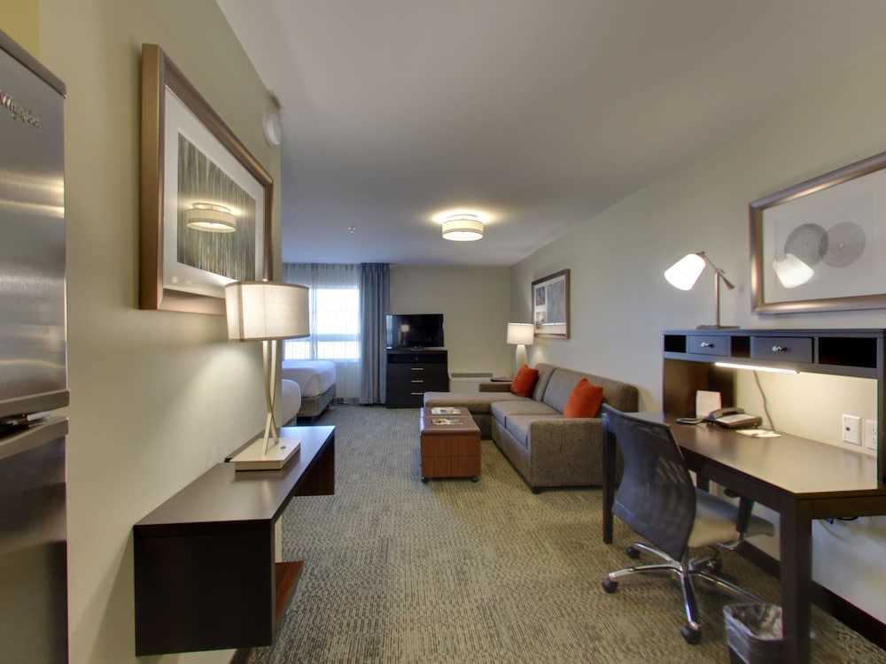 Staybridge Suites MADISON - FITCHBURG by IHG 4