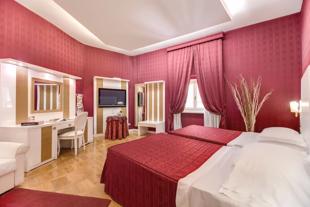 Relais Fontana Di Trevi Hotel 2
