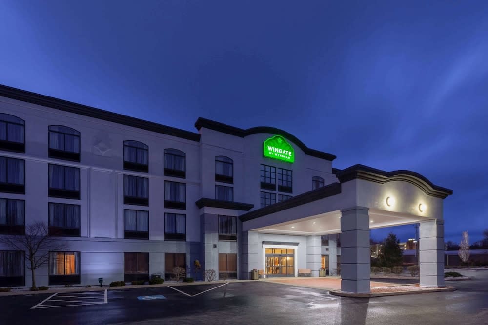 Wingate by Wyndham Erie 1