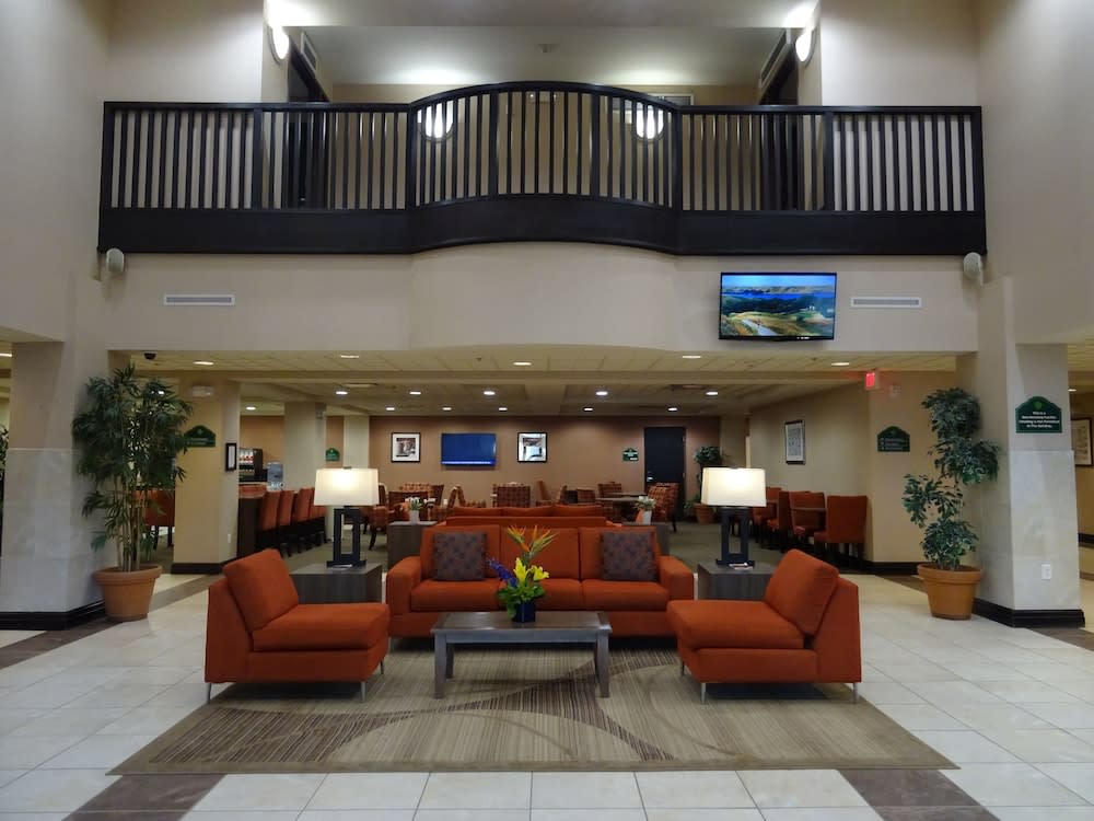 Wingate by Wyndham Regina 5