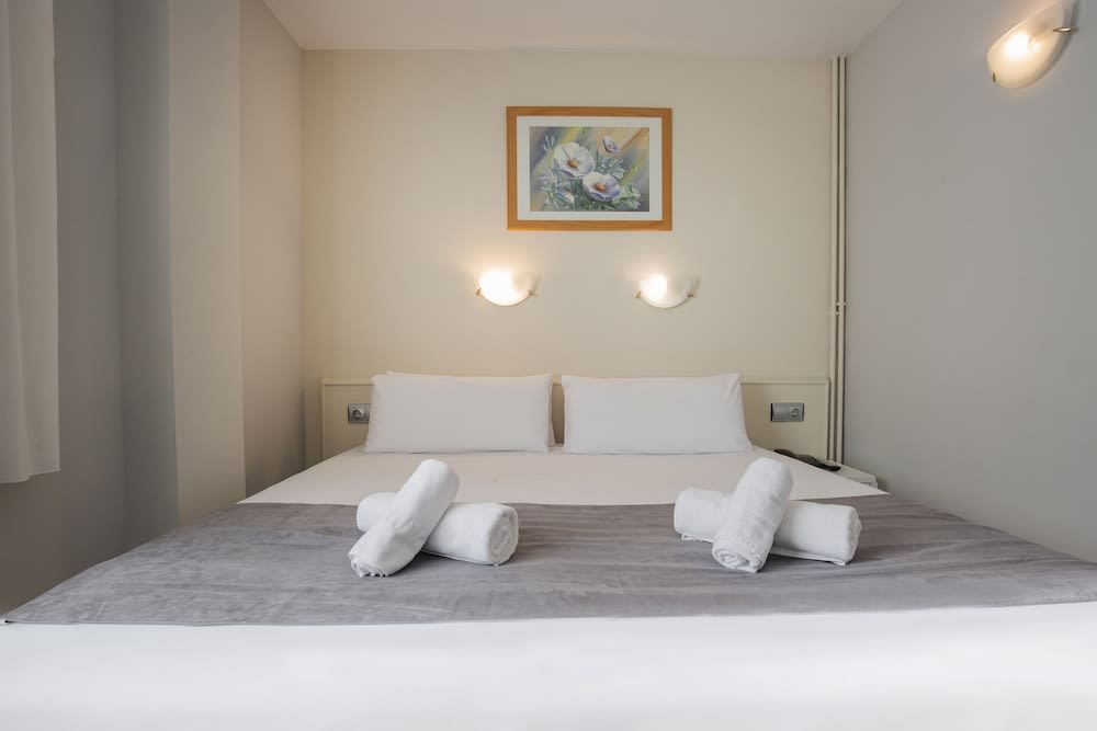Hotel Camellot by Nexta 2