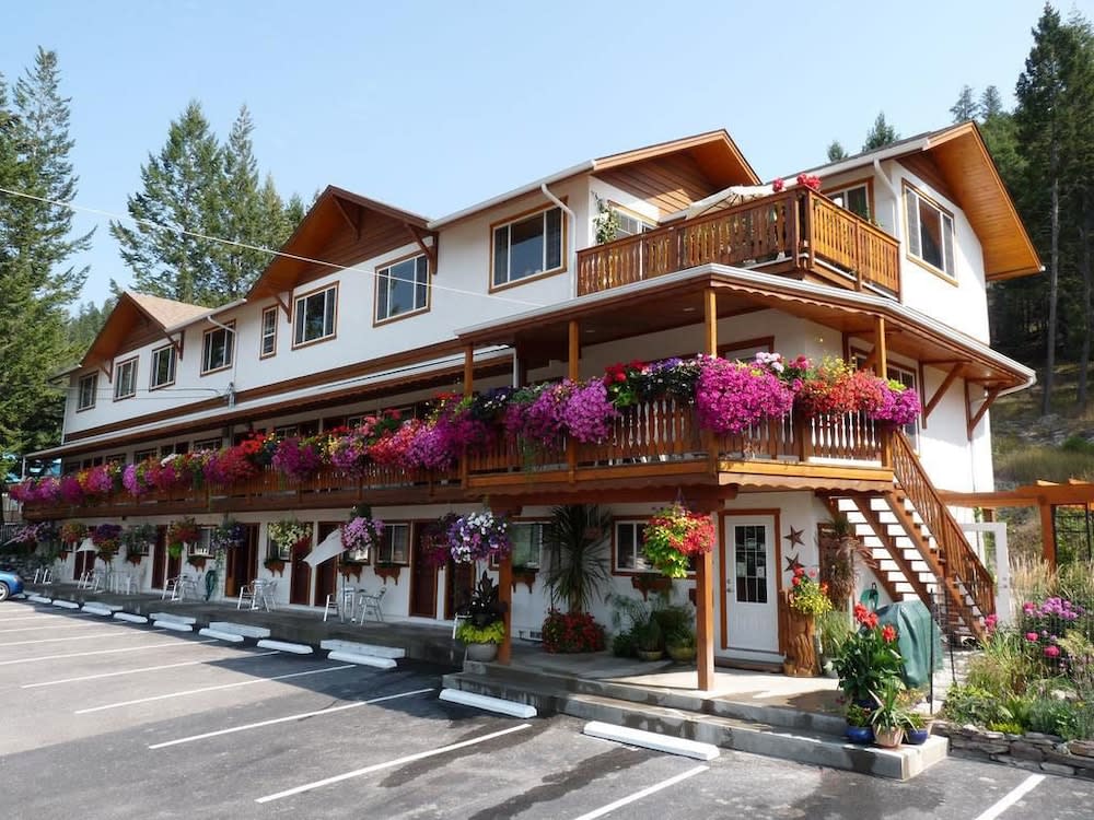 Gateway Motel 1