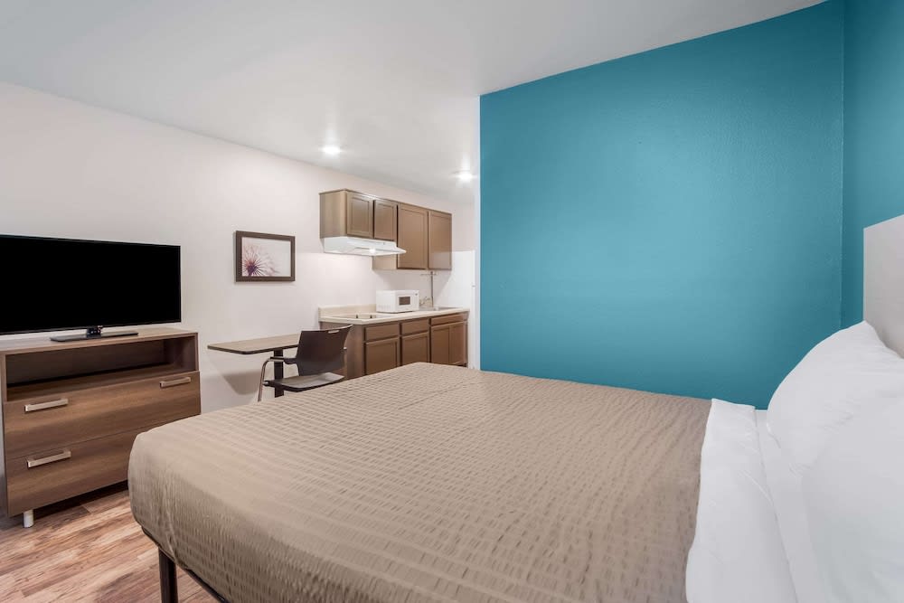 WoodSpring Suites | North Charleston Airport I-526 1