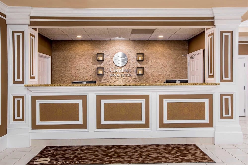 Comfort Inn & Suites Plattsburgh - Morrisonville 2