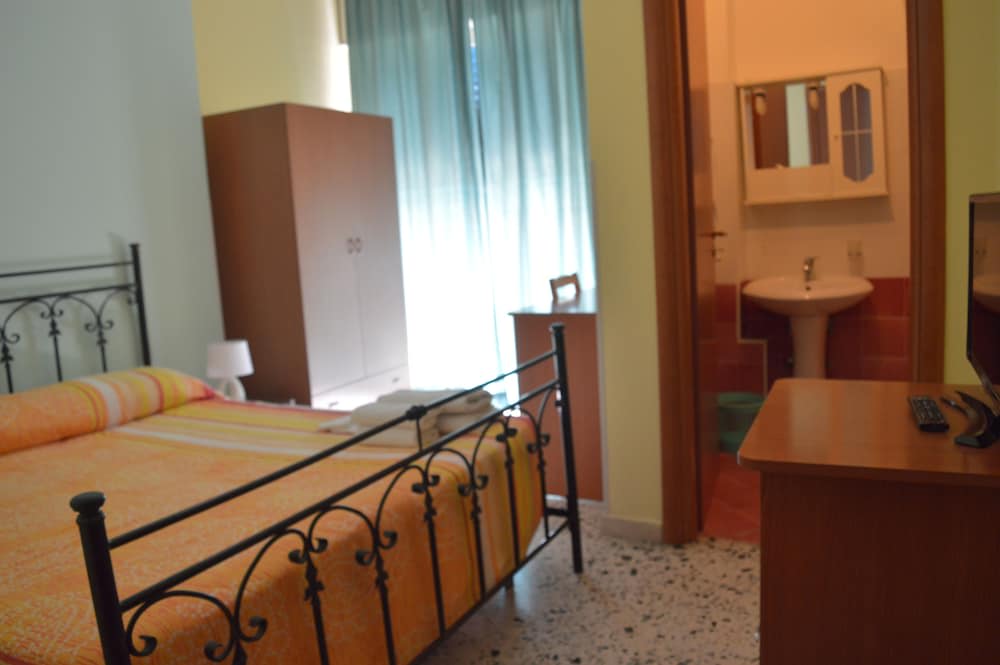 B&B Scalea Rooms 2