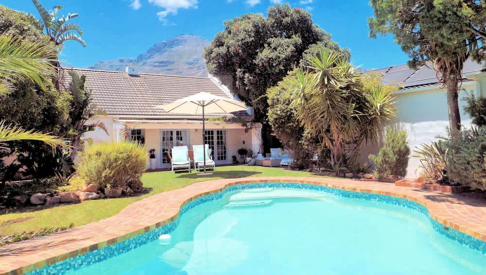 Hout Bay Beach Cottage 1
