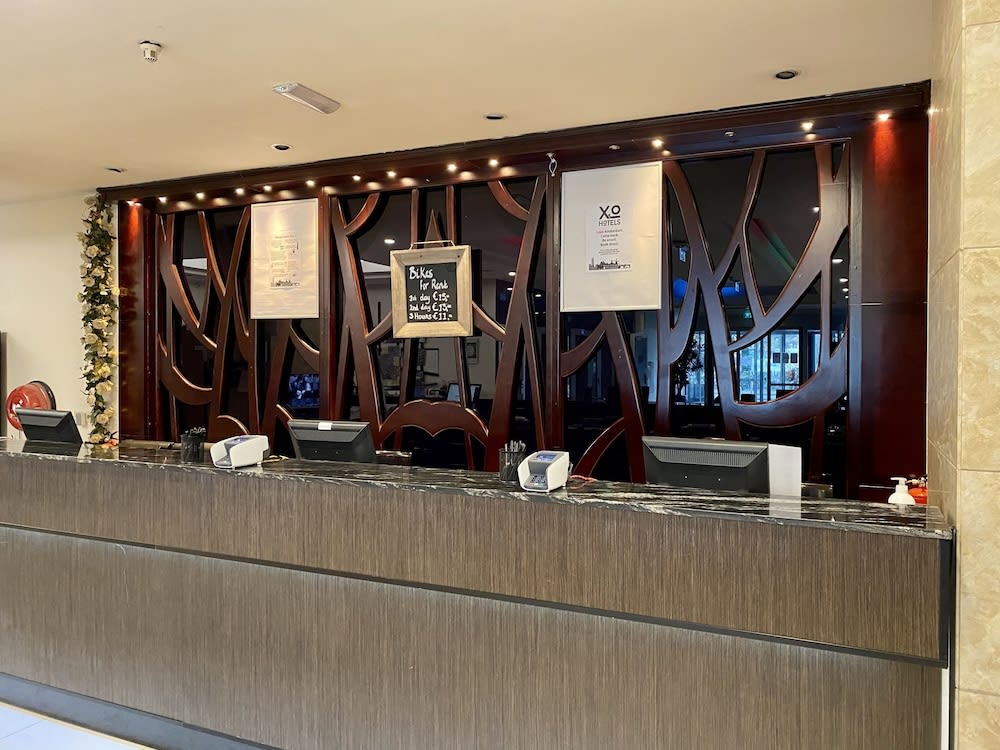 XO Hotels Blue Tower 2