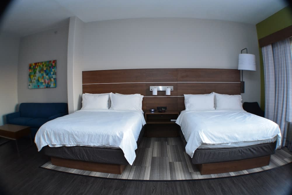 Holiday Inn Express Hotel & Suites Seguin by IHG 3