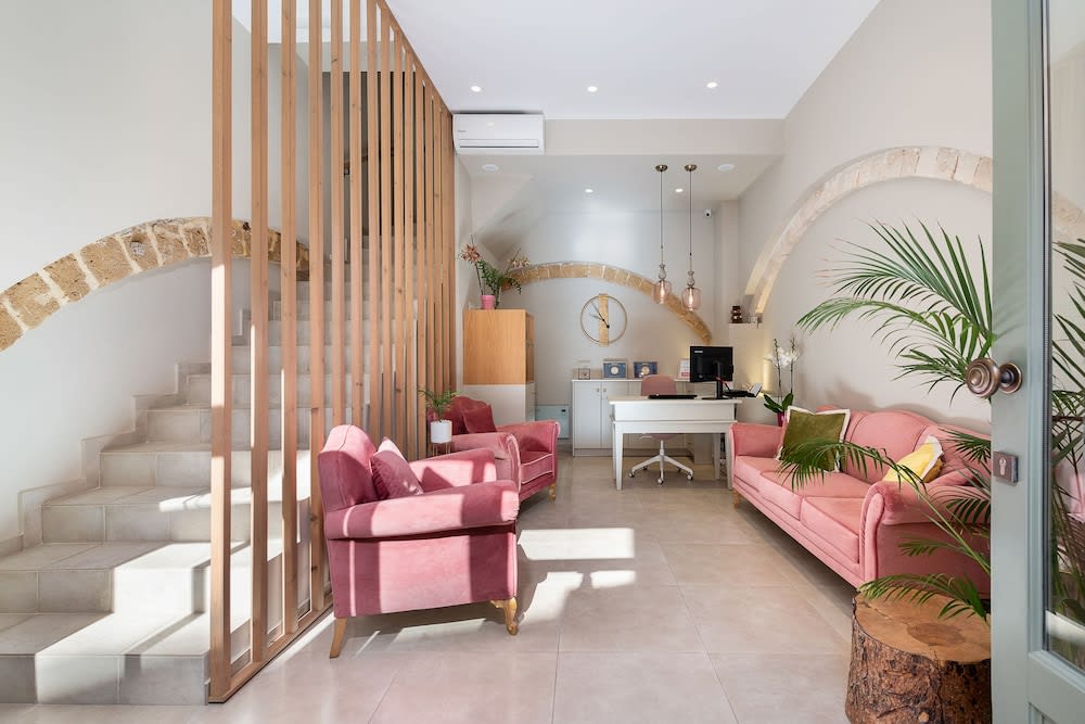 Viaggio Elegant Rooms 2