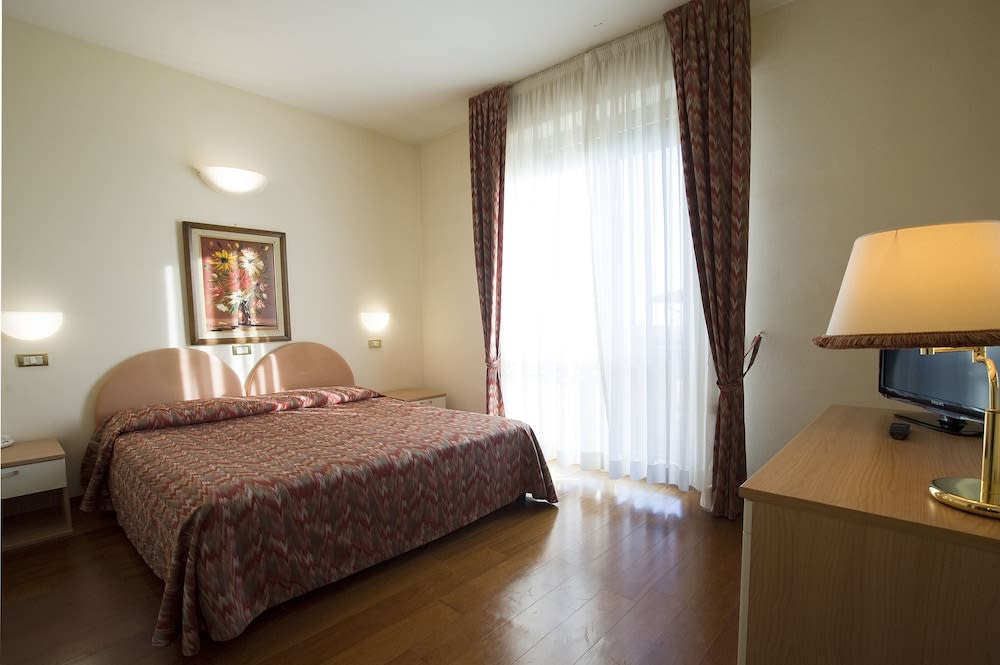 Hotel Villa Ricci & Benessere 3