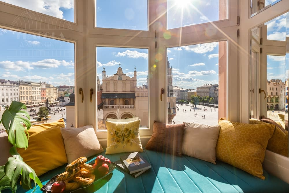 Feniks Main Square by Fragola Collection 1