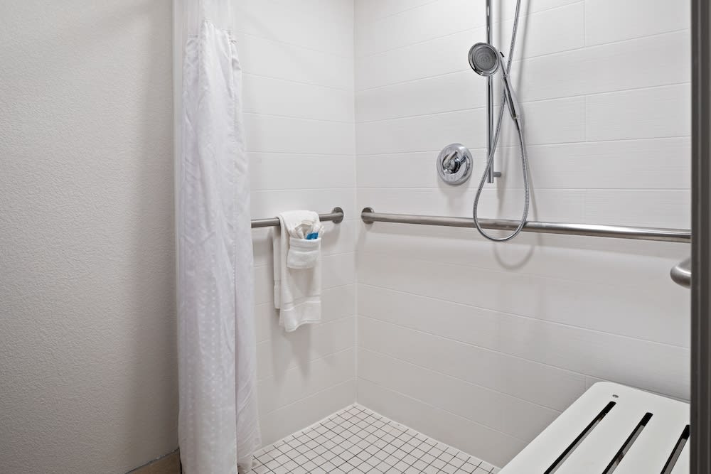 Holiday Inn Express ATLANTA-KENNESAW by IHG 2