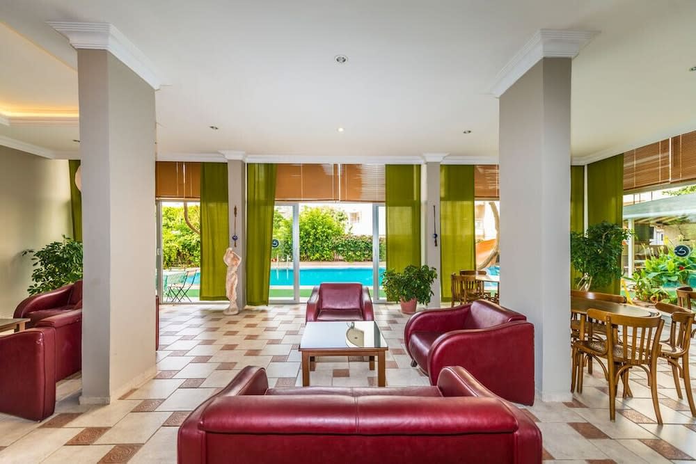 THE S APART & SUITES hOTEL 1