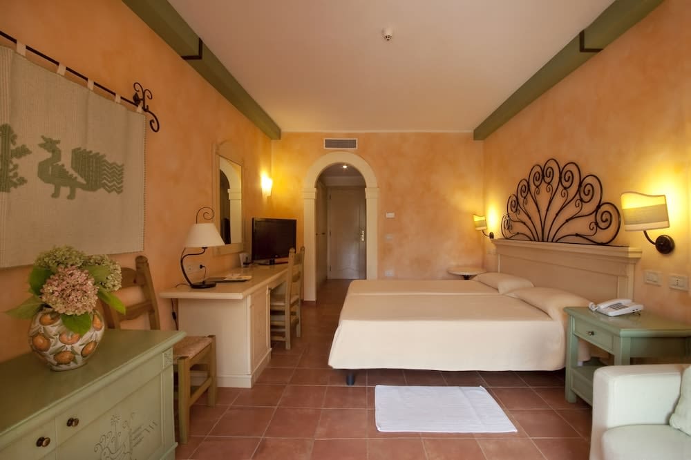 Lantana Resort Hotel&Apartments 4