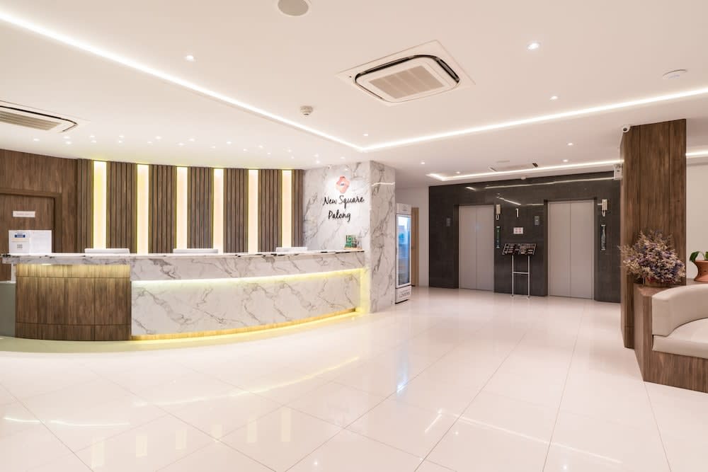 New Square Patong Hotel 2