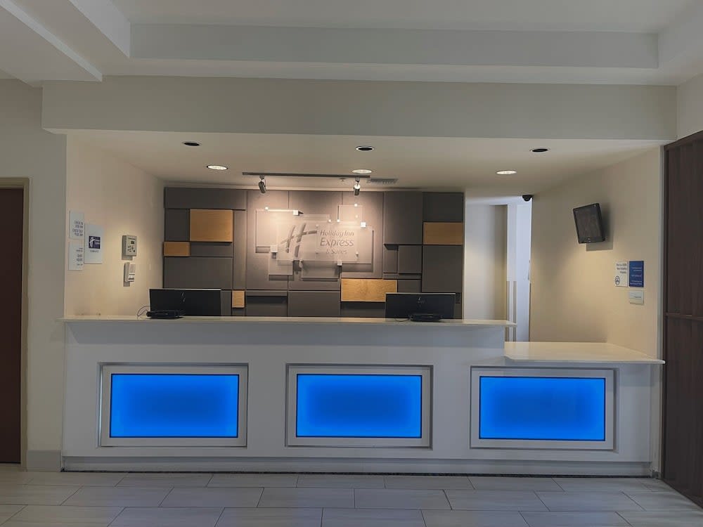 Holiday Inn Express & Suites BILOXI- OCEAN SPRINGS by IHG 2