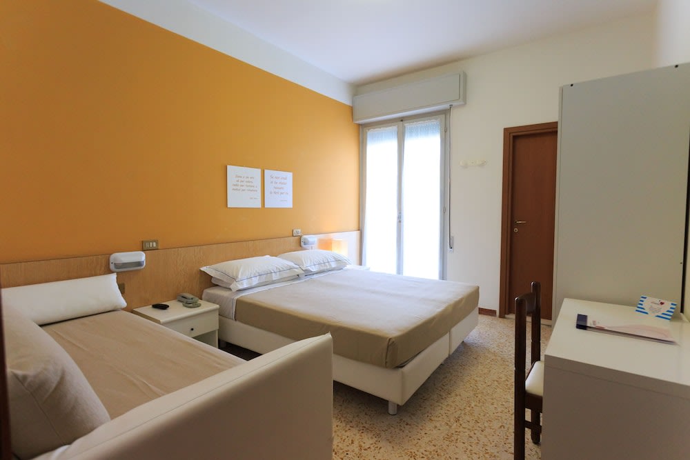 Mini Hotel 2