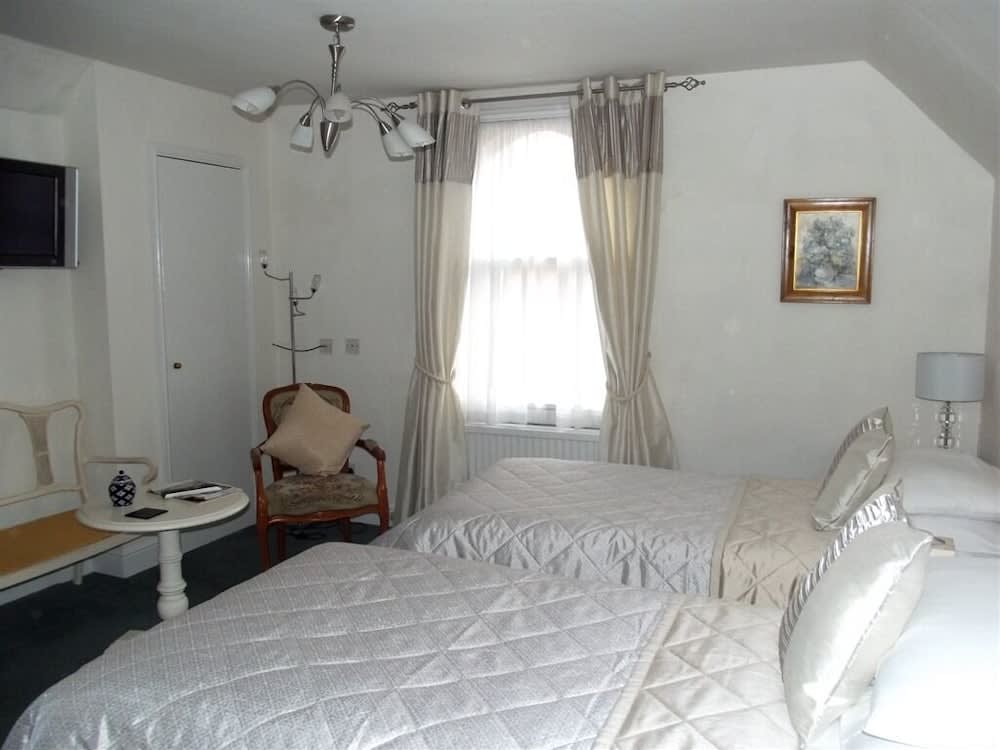 Townhouse Hotel 2