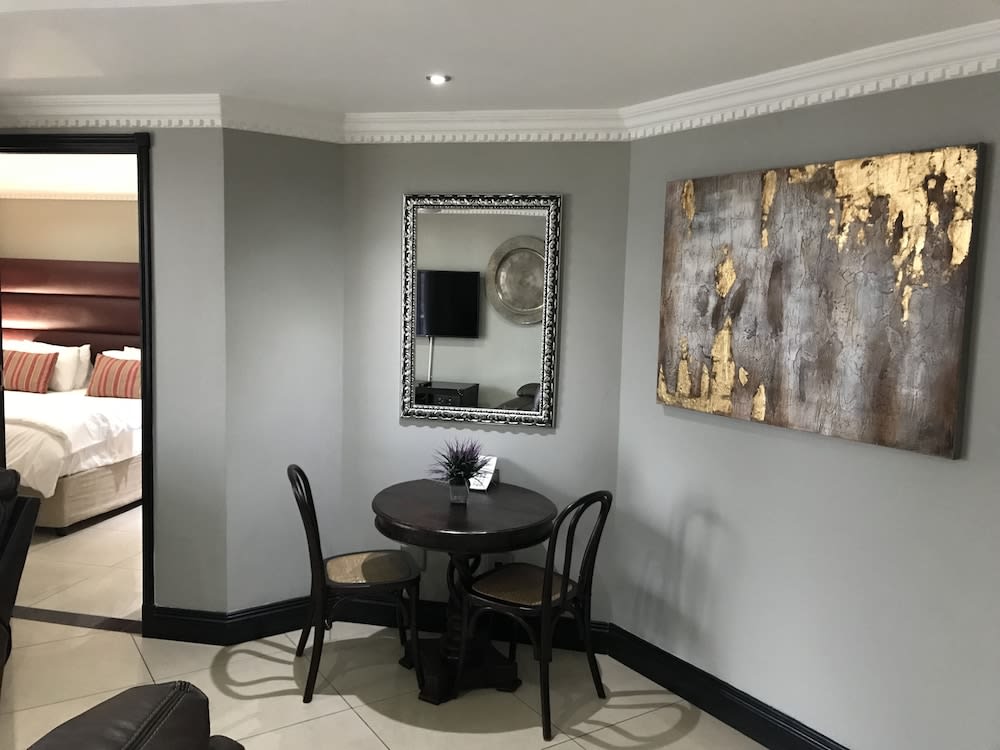 The Sails-Luxe Penthouse at Ushaka 1