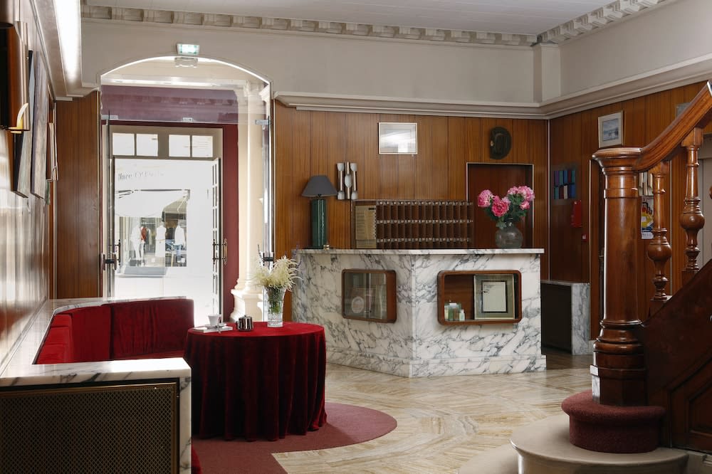 Grand Hôtel de l'Univers 2