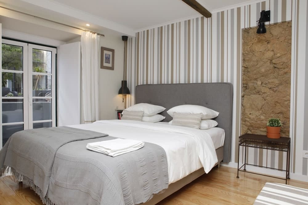 Flores Guest House 2