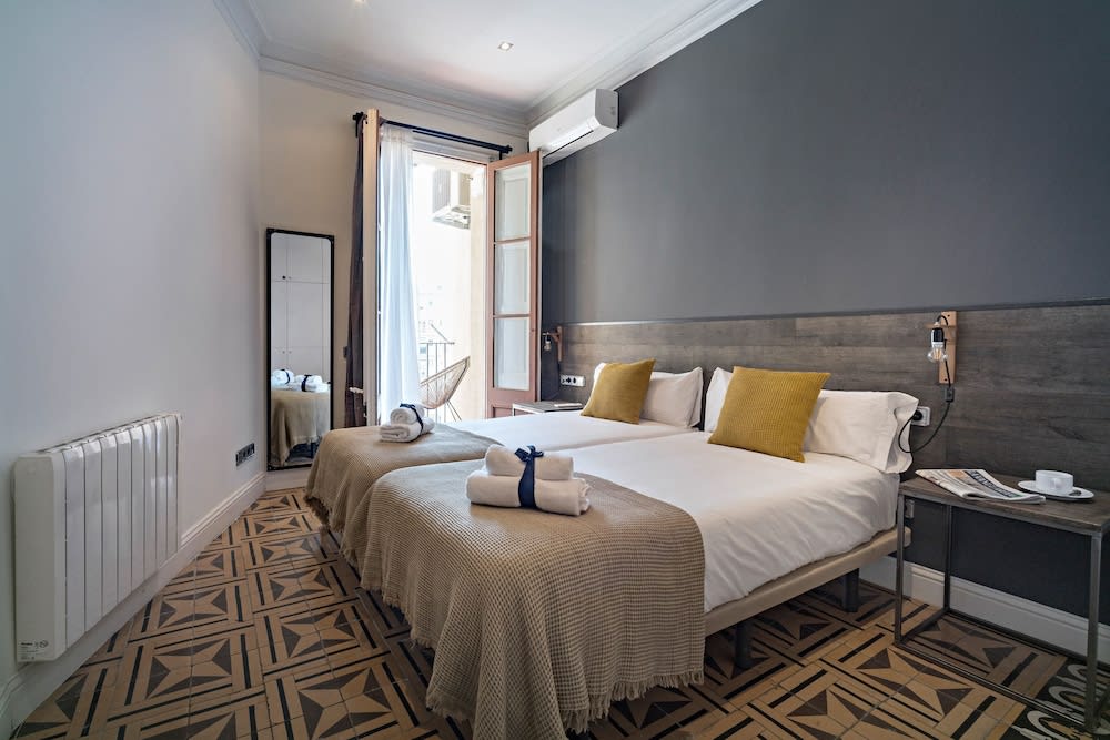 Habitat Apartments Eixample Balconies. 4