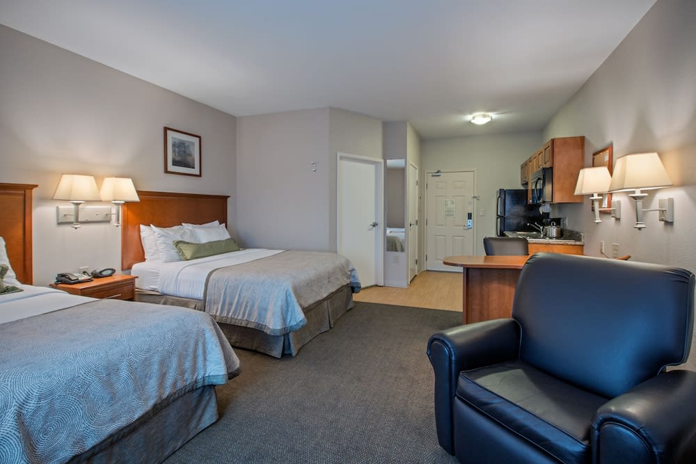 Candlewood Suites Perrysburg by IHG 3