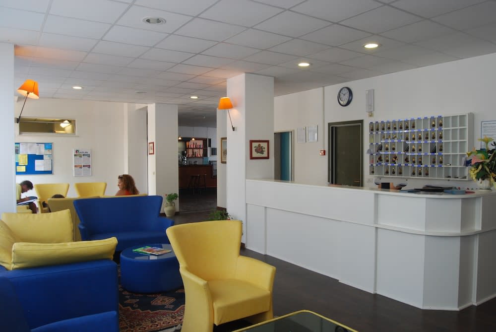 Hotel Embassy 2