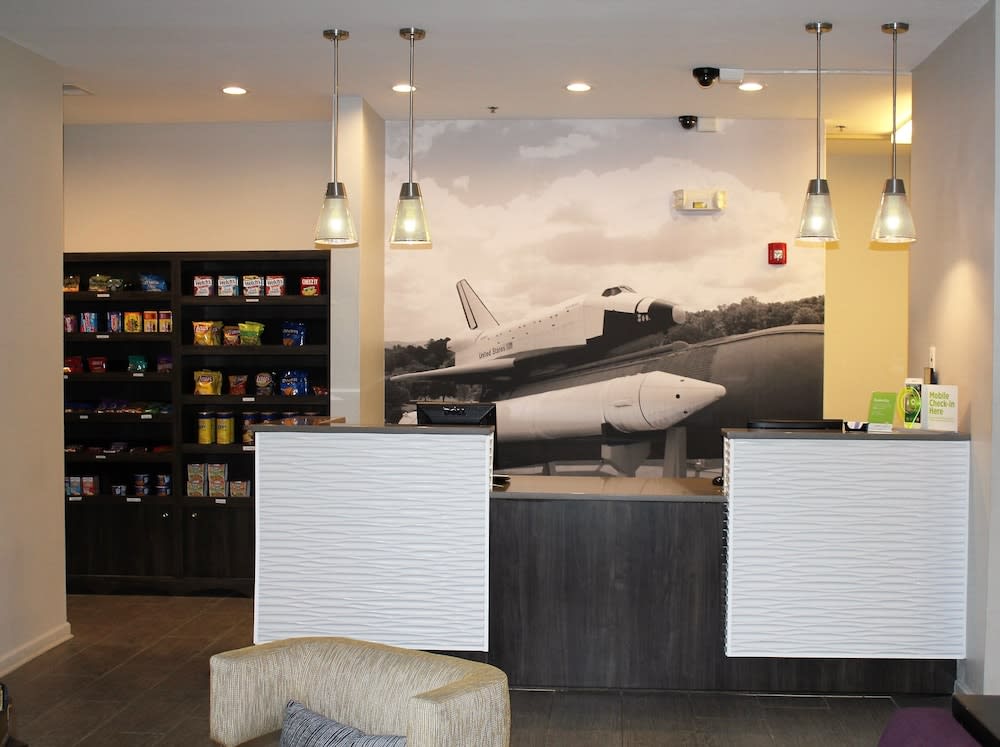 La Quinta by Wyndham Huntsville Airport Madison 2
