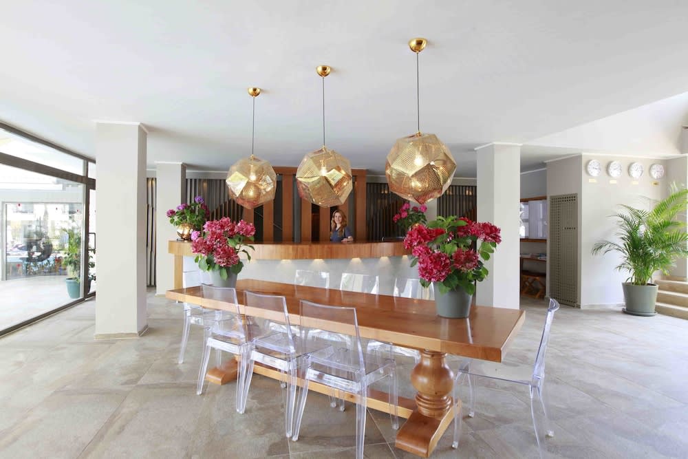 Sun City Apartments & Hotel 3