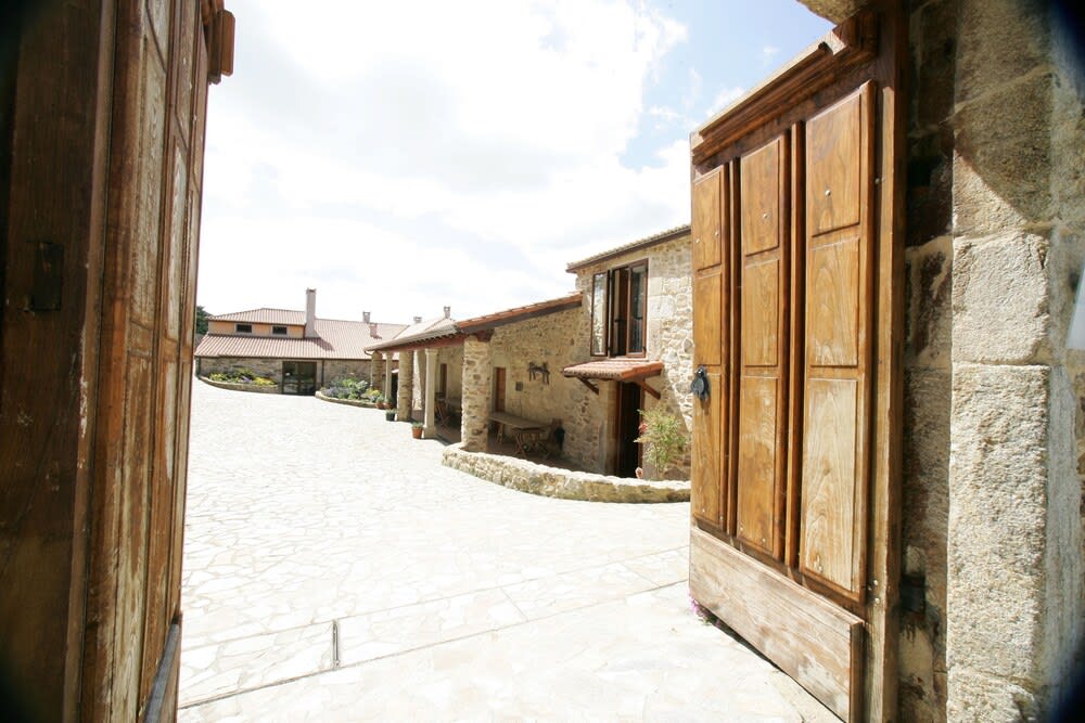 Casa da Botica A Estrada 2