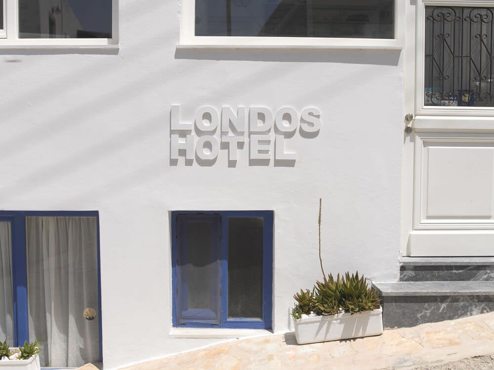 Londos Hotel 1