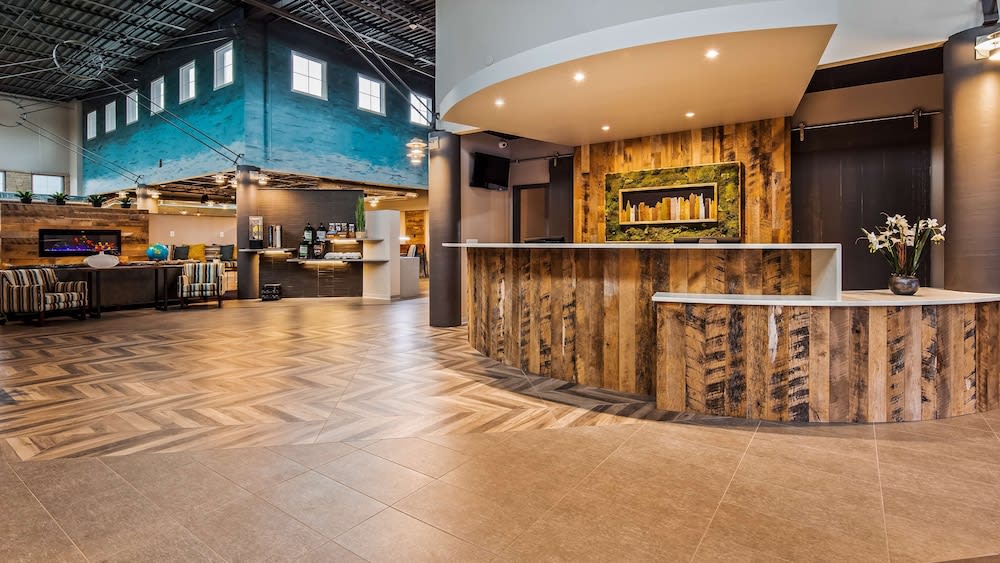 Best Western Premier Des Moines-Ankeny Hotel 2