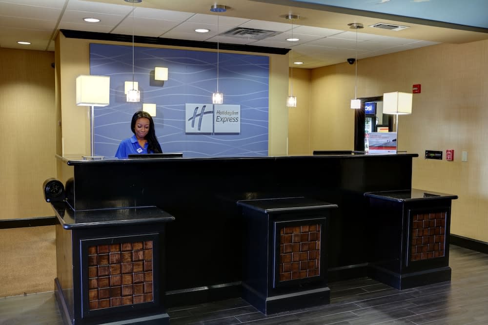 Holiday Inn Express Hotel & Suites Texarkana East by IHG 3