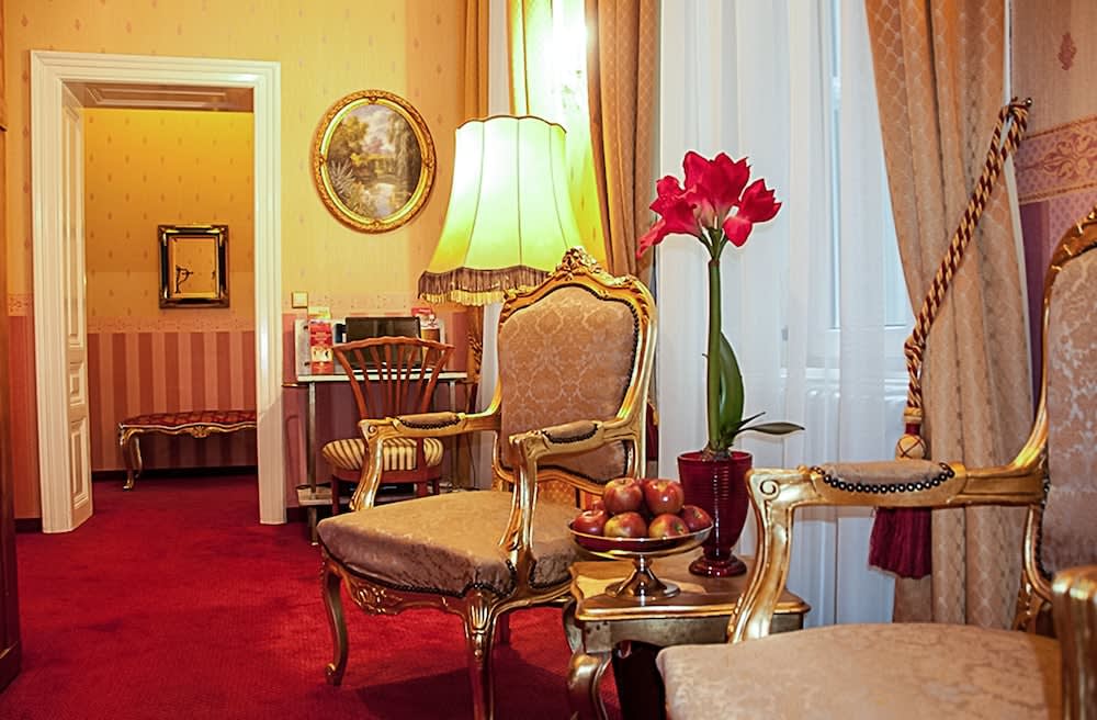 Pension Opera Suites I Self Check In 2