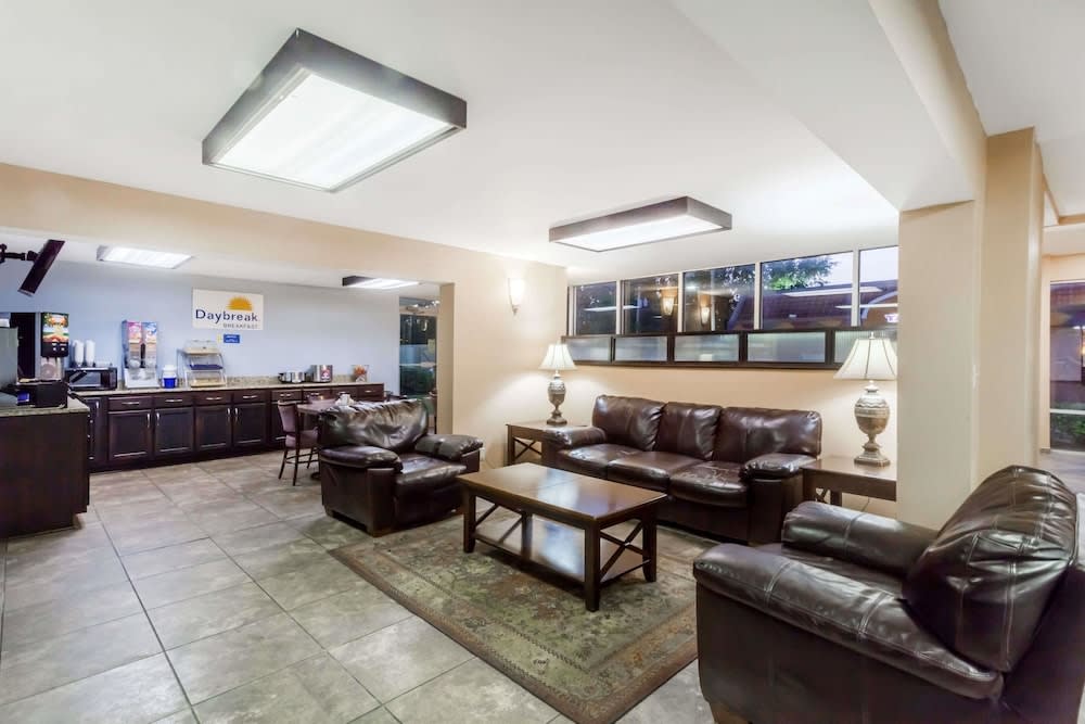 Days Inn by Wyndham Jackson 1