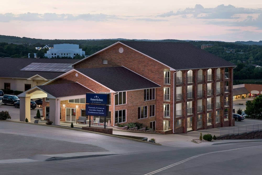 AmericInn by Wyndham Branson & Conference Center 1