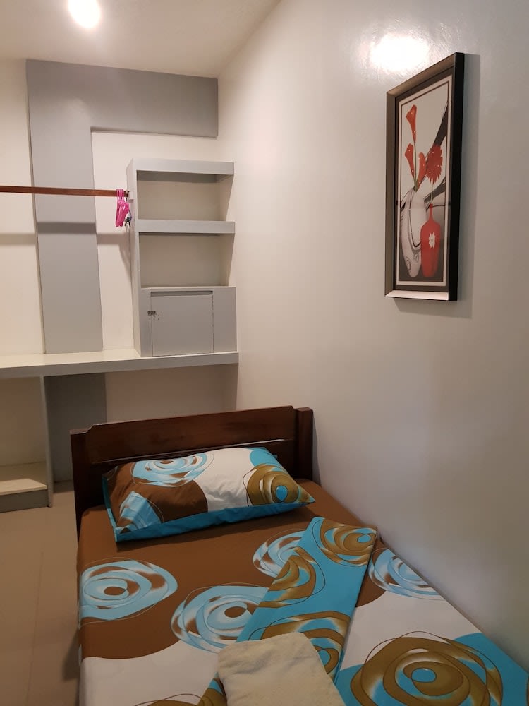 Hidden Garden Pension 3