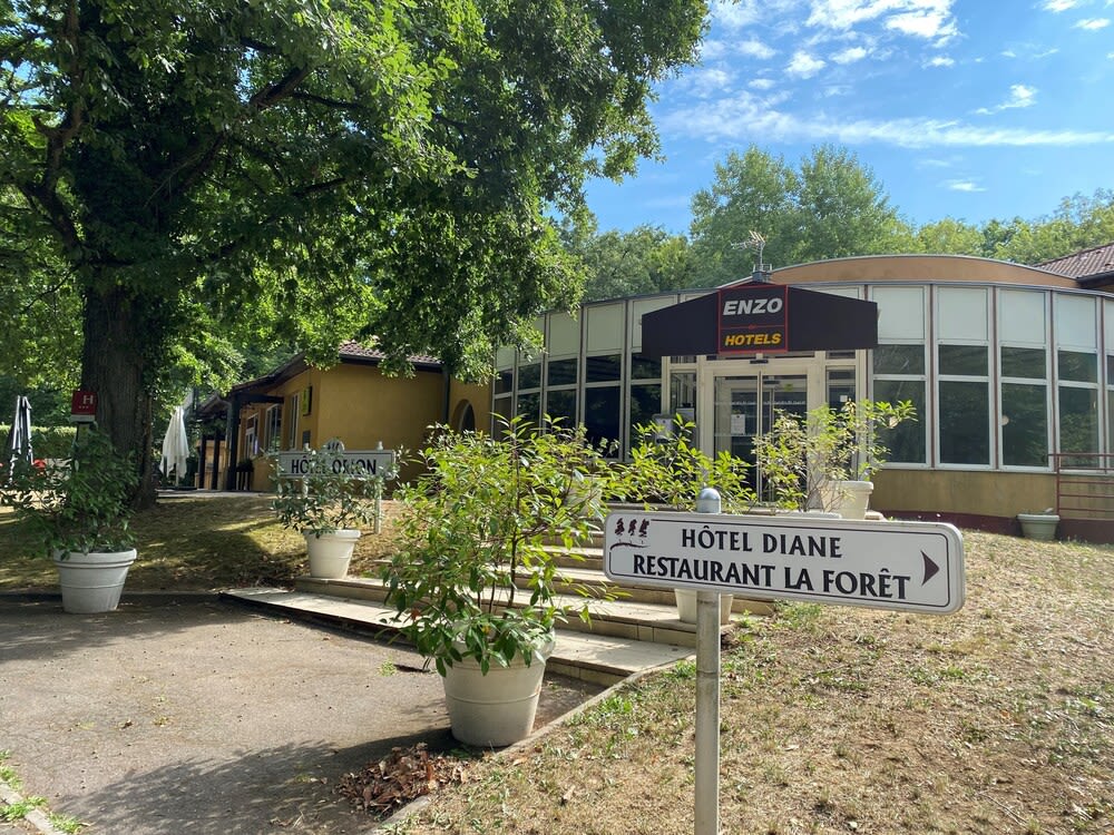 Enzo Hôtels Premier Prix - Logis Amnéville 1