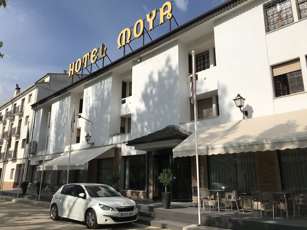 Hotel Moya Landete 1