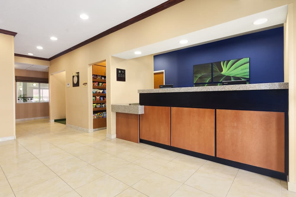 Fairfield Inn by Marriott Forsyth Decatur 2