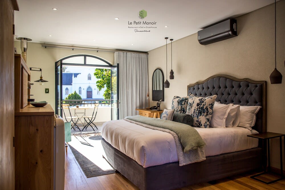 Le Petit Manoir Boutique Hotel 1