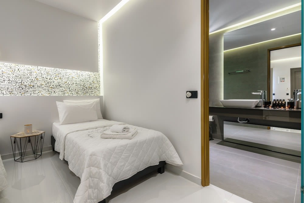 Sunny Garden Apartment 4