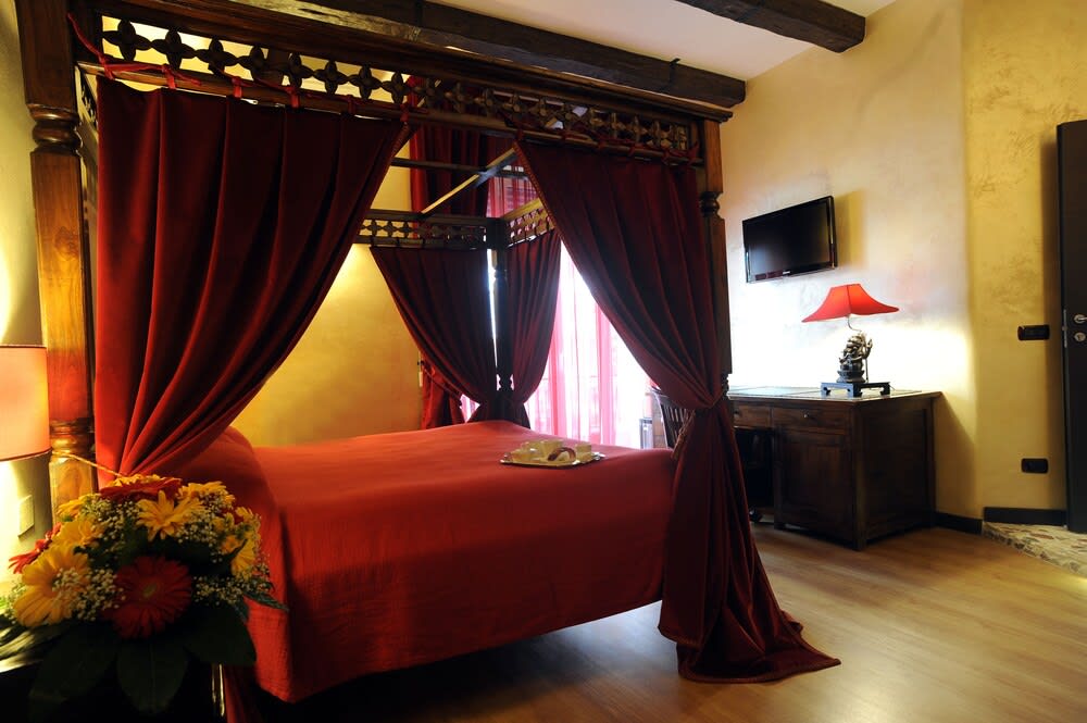 B&B Muro Torto Cairoli - Struttura sanificata giornalmente con prodotti specifici conformi al Decalogo del Ministero Salute - Personale sottoposto a test sierologico periodicamente 3