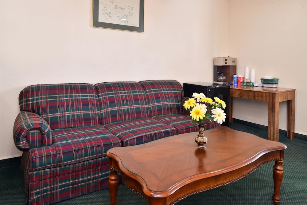 Americas Best Value Inn - Bishopville 2
