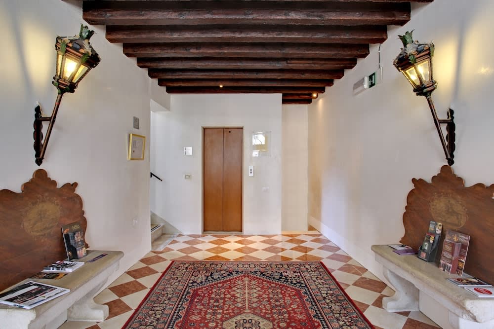 Palazzo Schiavoni Residenza d'epoca & Suite-Apartments 2