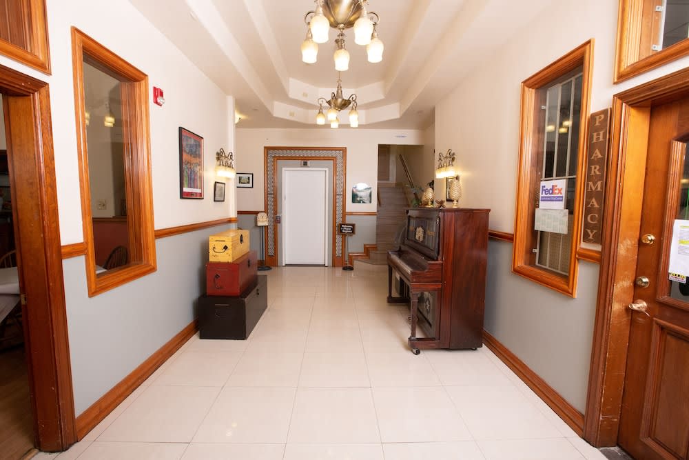 The Rialto Hotel 2