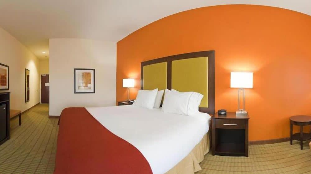 Holiday Inn Express & Suites FLORENCE NORTHEAST by IHG 2