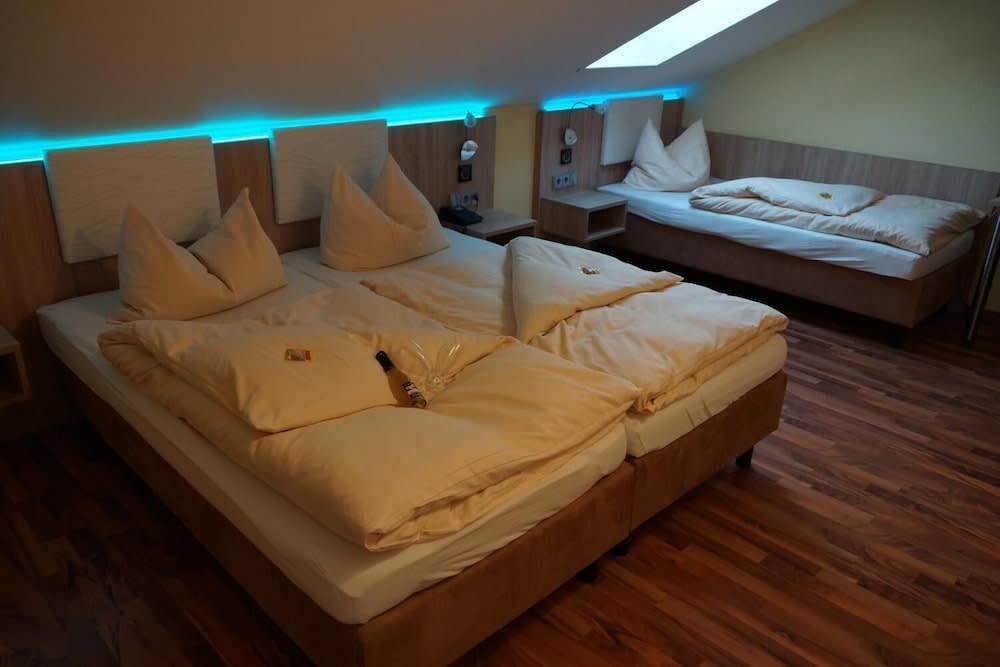 Hotel garni Kleindienst 2