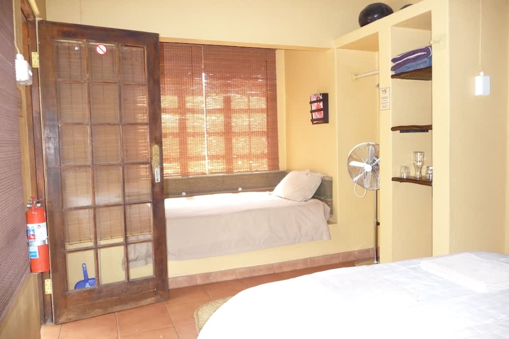 Isinkwe Bush Camp, Hluhluwe | Best deals | lastminute.com
